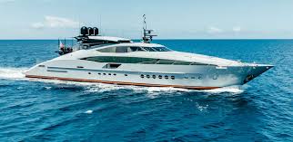 luxury boat 
